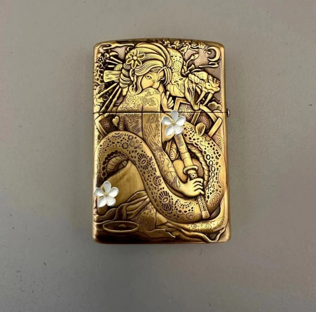 佐罗【蛇女】双面3D立体浮雕/902S盔甲机/煤油打火机/防风/定制