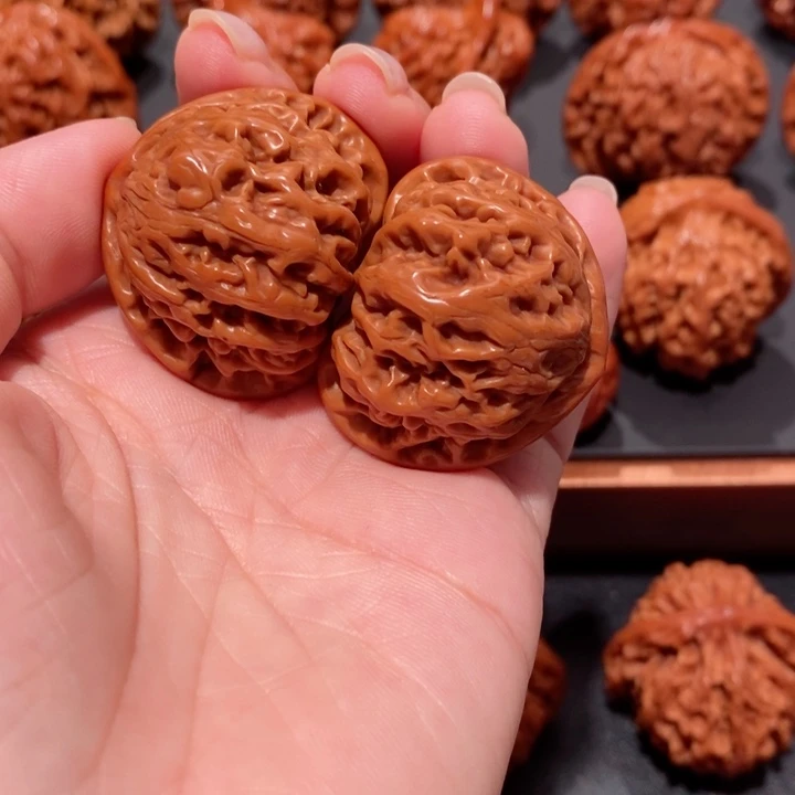 文玩核桃吊坠宫灯