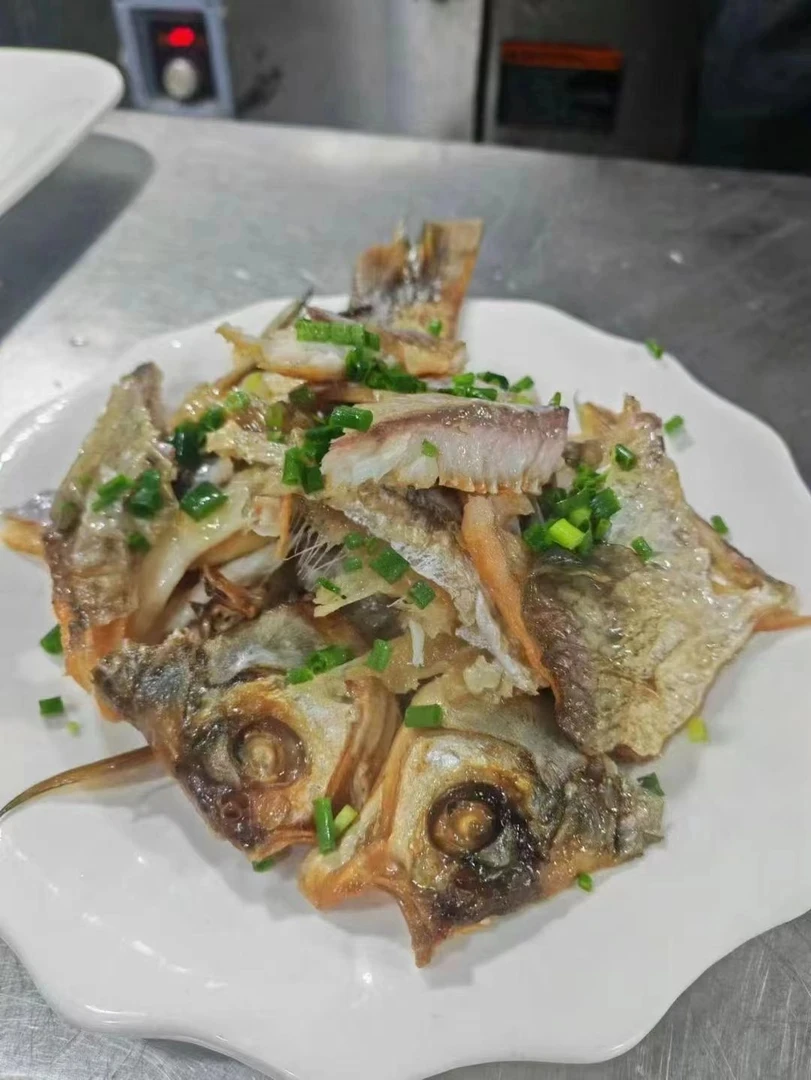 农家新鲜活鱼自然风干手撕扁鱼