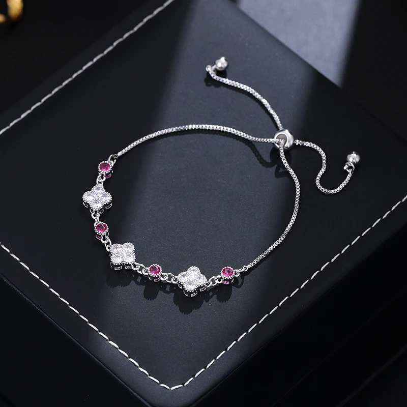 铜合金合成锆石手链 《货7850》四叶草抽拉手链