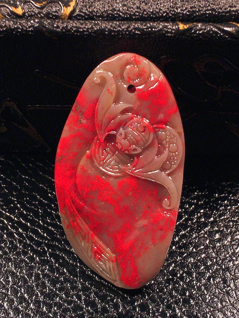 福利款，昌化鸡血石挂件，五福临门，雕工精细，喜欢直接拍