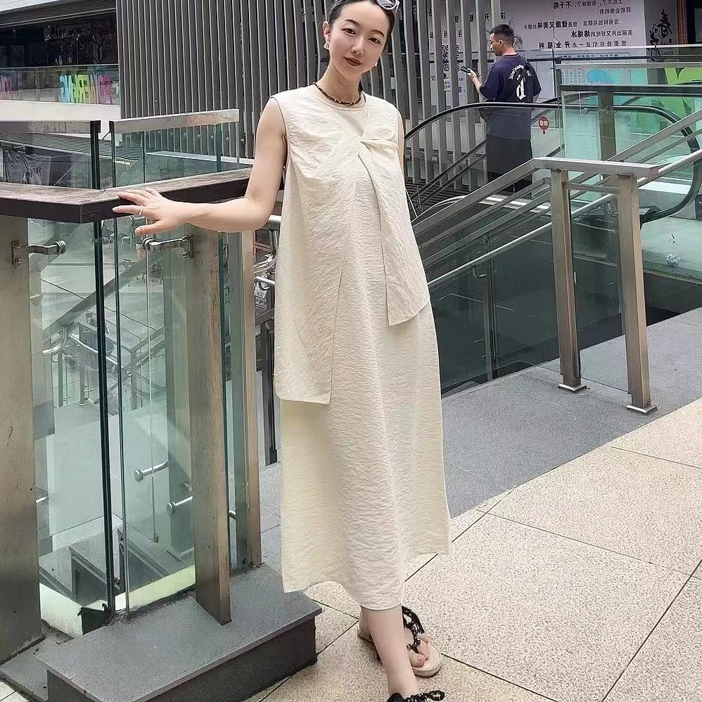 INSIS领口贴片连衣裙