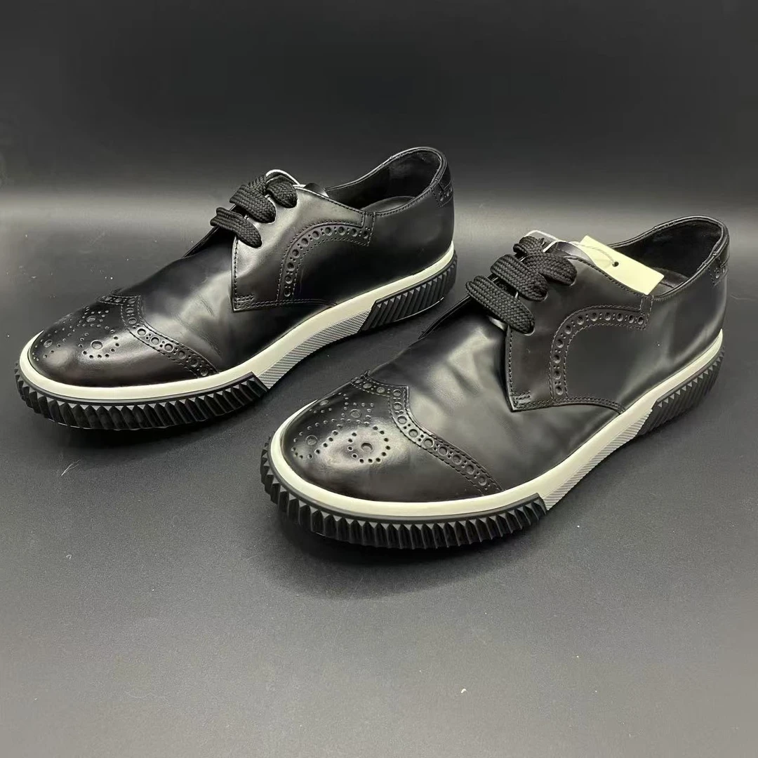 【聚星福利】Prada/普拉达男士黑色花雕亮面休闲板鞋 40.5码 los205