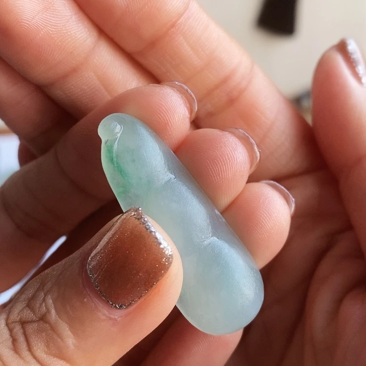【闪购商品】定制翡翠未镶嵌吃****宝