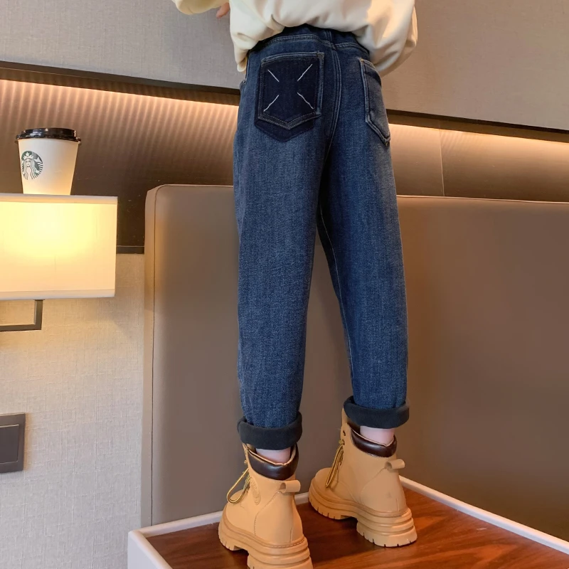 女童牛仔裤加绒秋冬款2024新款洋气儿童冬装加厚裤子小女孩休闲裤