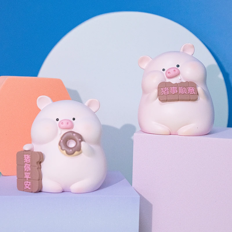 可爱卡通小猪猪摆件创意树脂猪猪玩偶治愈系车载桌面装饰摆件礼物