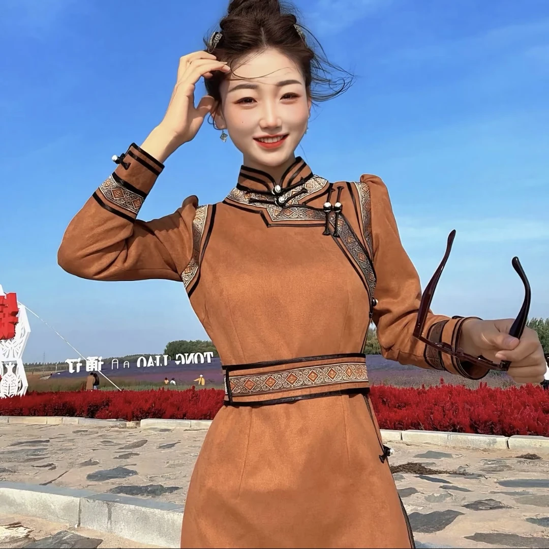 蒙克格日乐中长款鹿皮绒外套