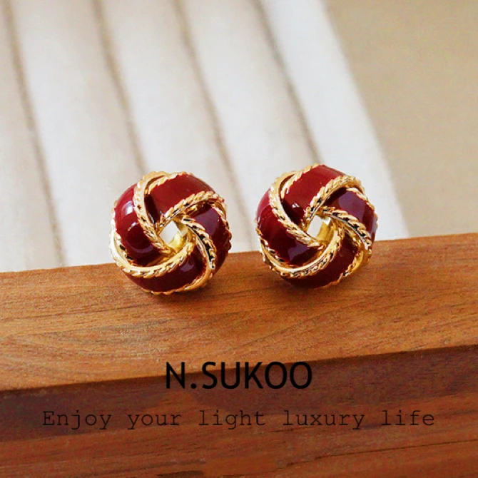 铜合金耳饰 E0487时尚优雅编织小巧中古红色复古小众毛球耳钉