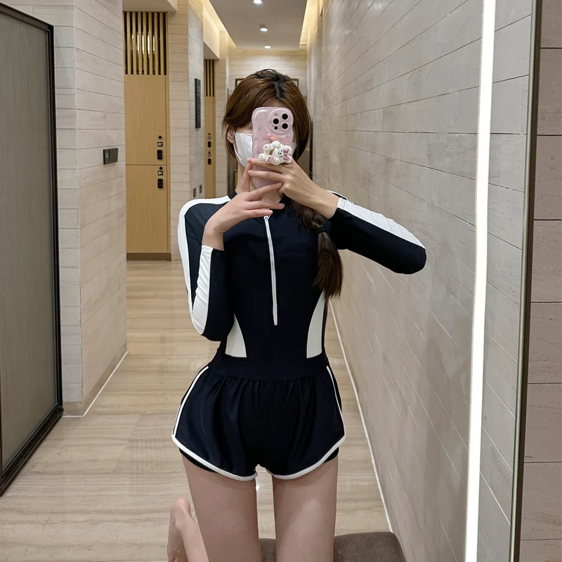 OMOM2023新款黑色运动连体泳衣女保守连体显瘦遮肚温泉泳装3006