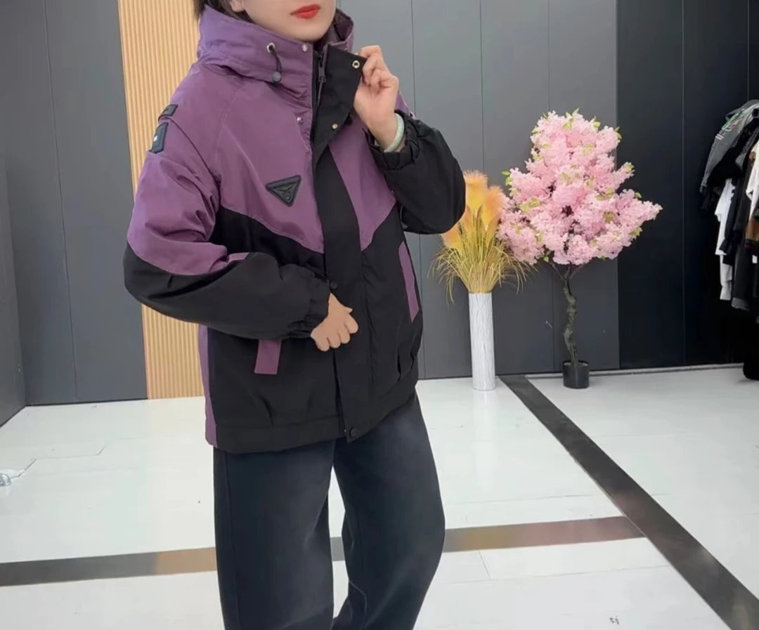 倾城067加棉新款连帽大码拼接显瘦时尚冲锋衣棉服外套