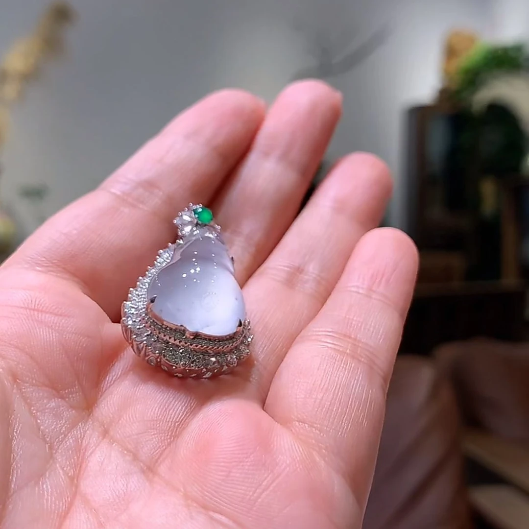 天然缅甸翡翠A货冰种木那雪花棉18k金伴钻豪镶福瓜