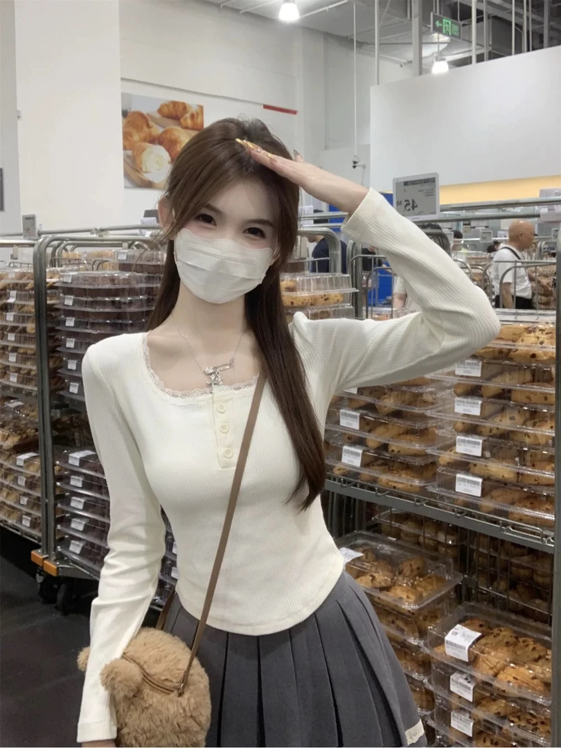 法式温柔蕾丝花边打底衫女秋冬新款圆领修身显瘦内搭长袖德绒T恤