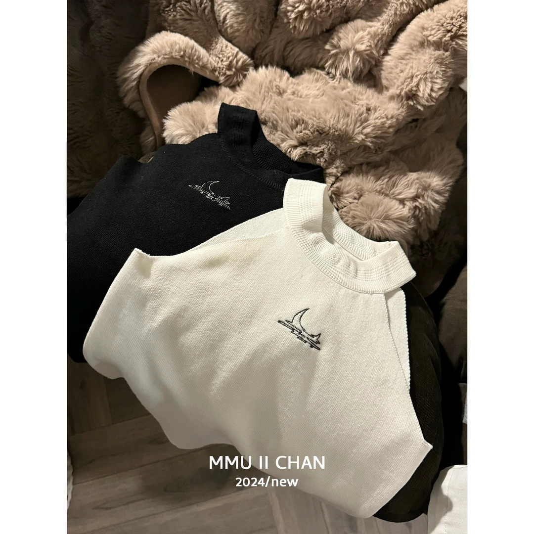 MMUIICHAN 晚安 超遮副乳的躺下的月亮刺绣春夏显瘦背心