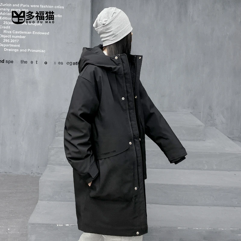 多福猫原创潮牌黑色中长款90绒羽绒服女2025新款宽松连帽厚外套冬