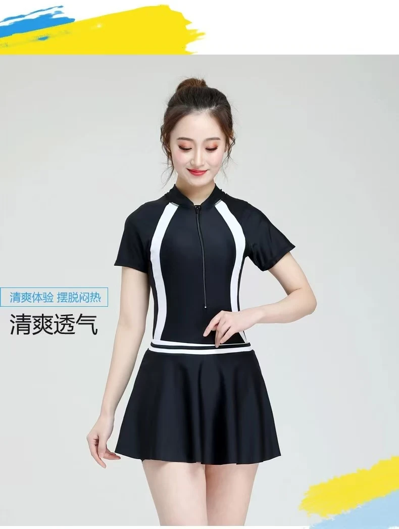 {99051}半袖连体两件套泳衣