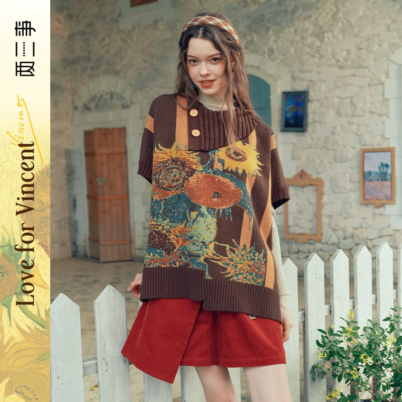 两三事梵高文艺向阳绮梦 斜边纽扣高领花色斗篷毛衣女S24DMY060