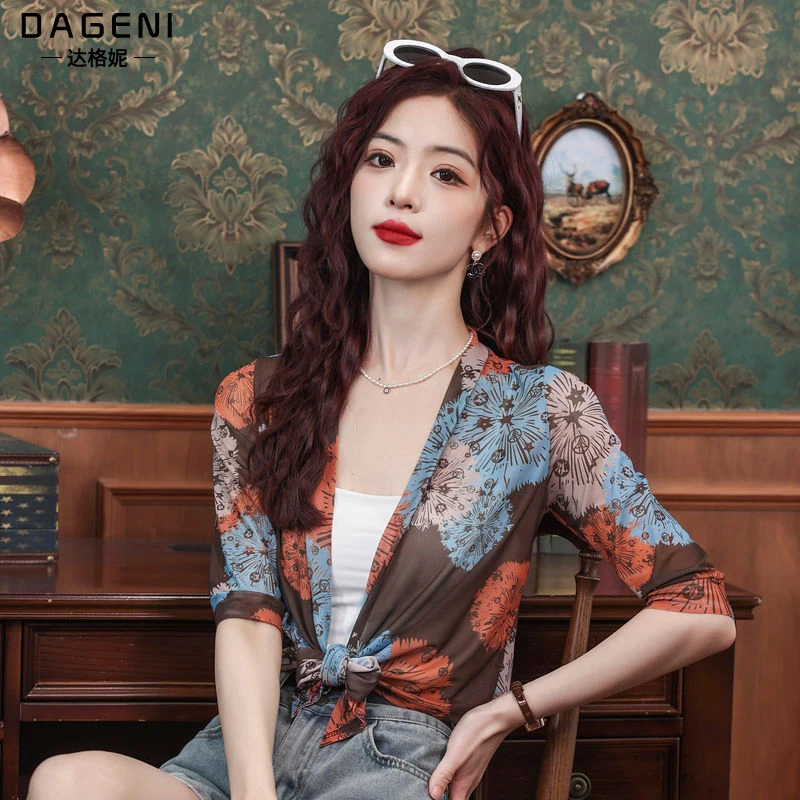 时尚网纱印花开衫披肩女2024夏季新款罩衫五分袖防晒衫短款上衣