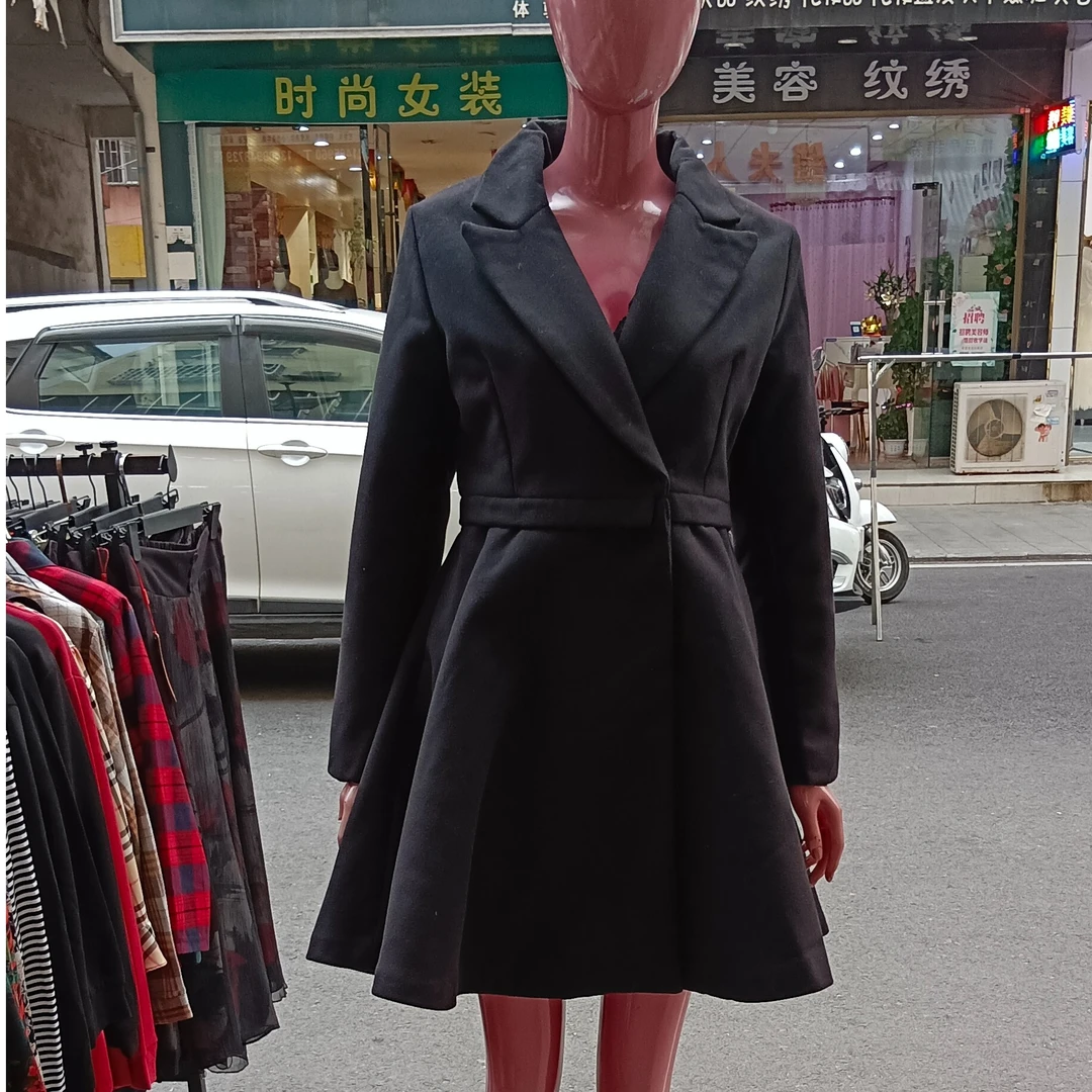 秋冬女式纯黑色中长款裙式大摆毛呢外套时尚收腰气质外套显瘦修身