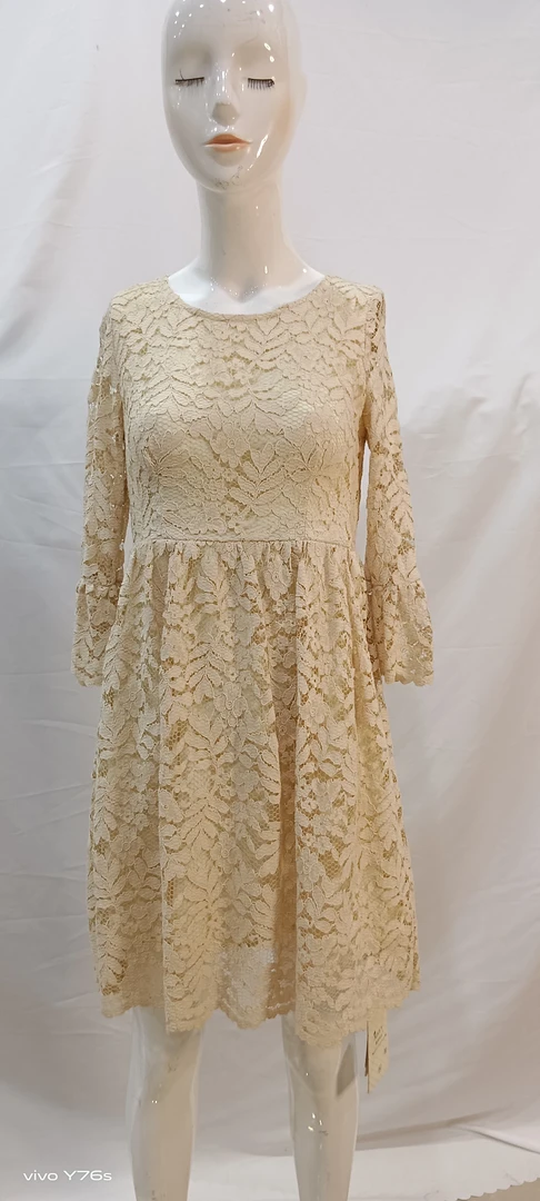 春夏圆领时尚中长款米白色中长气质长袖蕾丝连衣裙优雅米色裙子