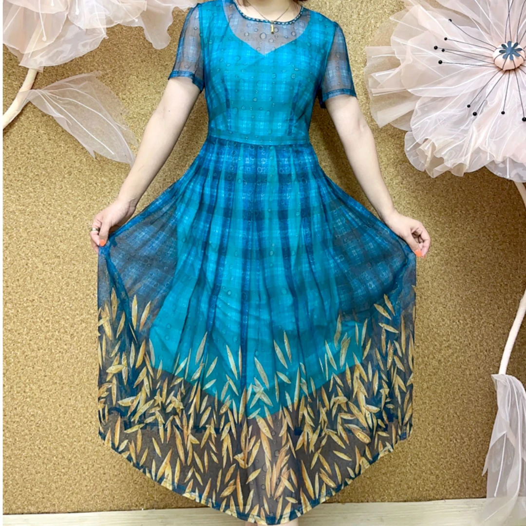 S 825#2024夏季新款时尚流行圆领手工钉珠舒适透气设计连衣裙