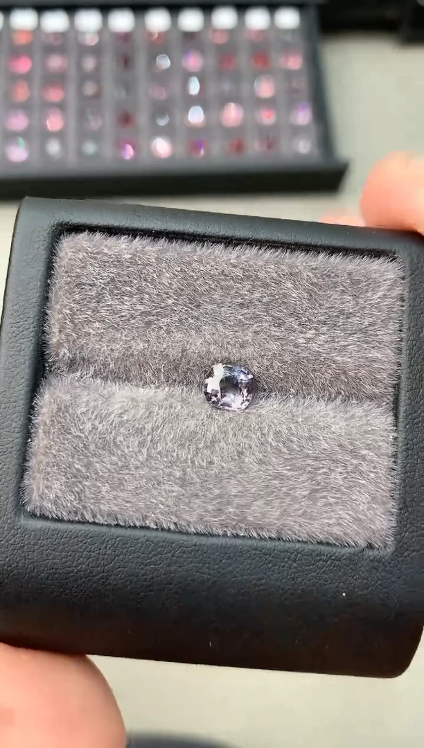 【闪购商品】尖晶石裸石未镶嵌1.10ct 枕型 灰色调