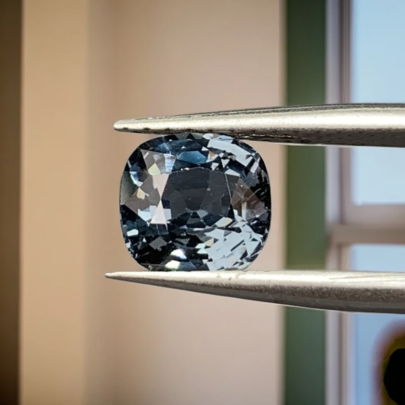 缅甸天然无烧彩色尖晶石-干净星空蓝裸石定制款式-2.57ct-G11