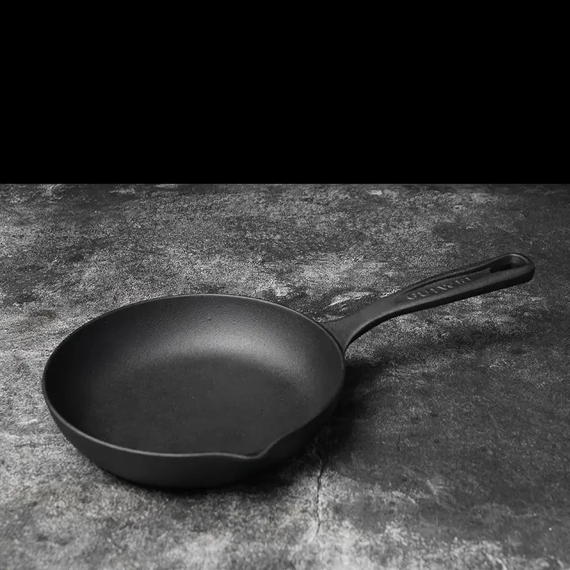 归味18cm铸铁早餐煎锅聚油设计泼油锅生铁锅无涂层辅食锅不易生锈