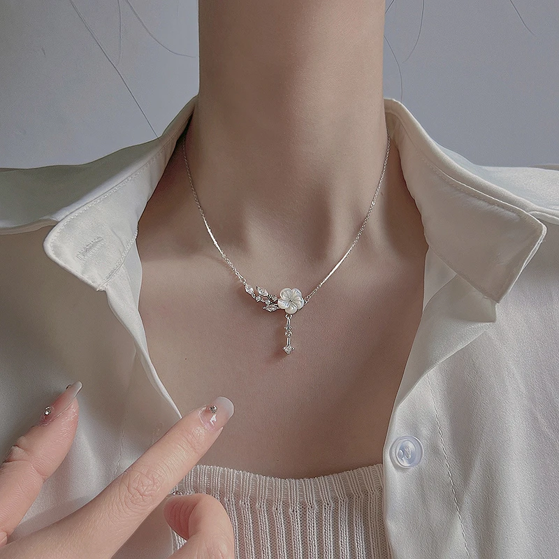 吊坠925银 925纯银树枝花朵项链女轻奢小众设计高级感锁骨链2025