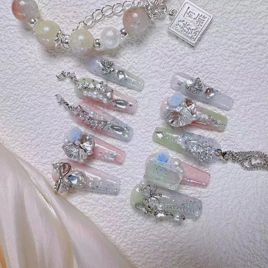 <Sweety>纯手工满锆石穿戴甲奢华重工气质