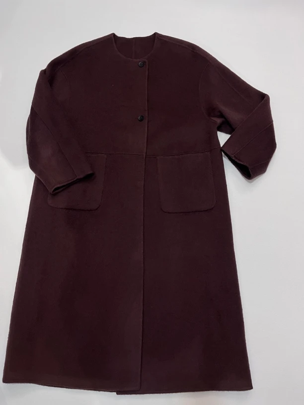 女士无领阔版羊毛大衣