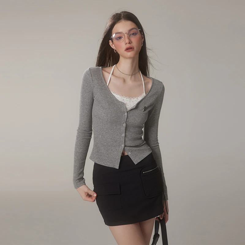 Mess Studio美式辣妹设计感小碎花挂脖假两件打底长袖T恤百搭显瘦