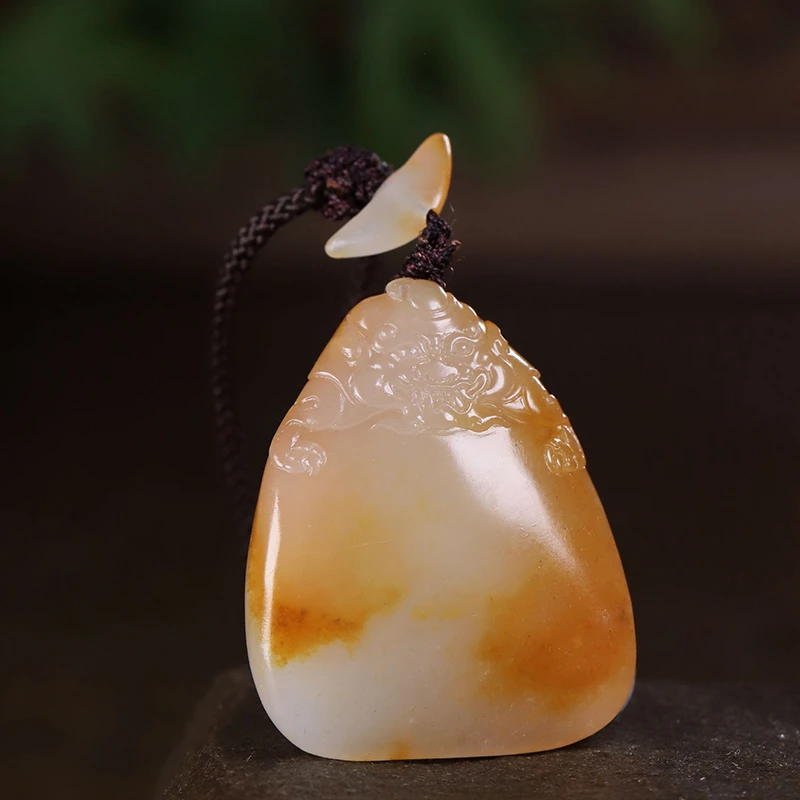 独籽红沁平安牌17g挂件在售和田玉籽料满皮精工玉质细油貔貅牌头