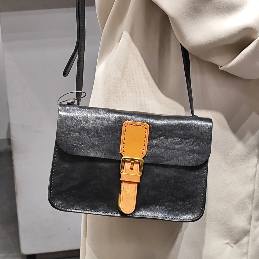 食草堂2024新款水晶植鞣牛皮斜挎邮差包