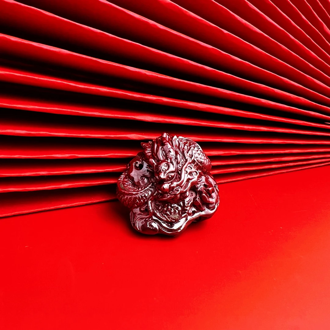 天然辰砂赤御朱砂万山天然原矿朱砂雕刻生肖盘龙吊坠龙年孤品收藏