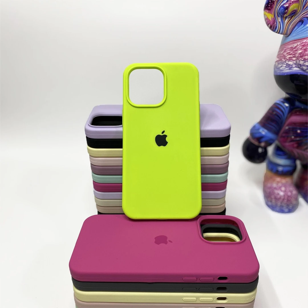 优品苹果15ProMax液态硅胶手机壳iPhone14防摔13/12高级感荧光绿