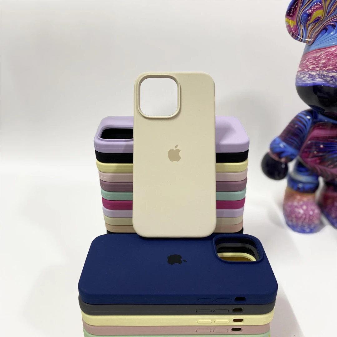 优品苹果15ProMax液态硅胶手机壳iPhone14防摔13/12高级感古董白