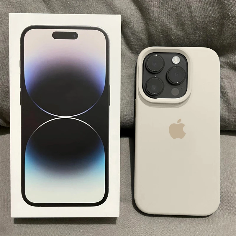 古董白大孔苹果14ProMax防摔手机壳液态硅胶iPhone15新款13简约Xr