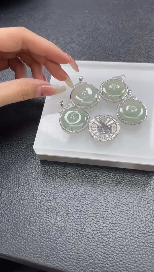 【闪购商品】翡翠吊坠(不含链)银S925镶嵌GD072507A74多样性发一