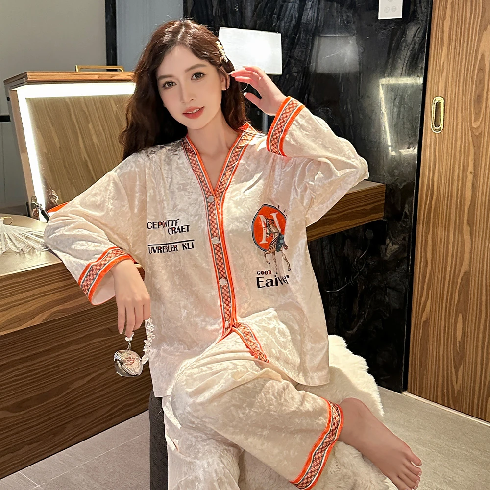 小香风金丝绒睡衣女春秋季2024年新款长袖秋冬天家居服套装可外穿