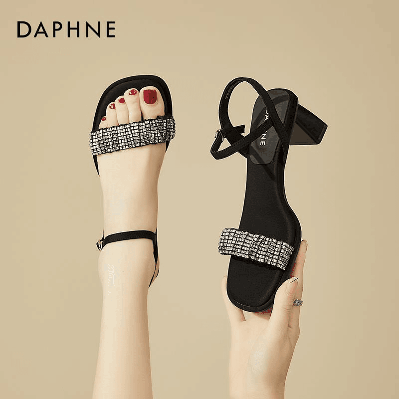 达芙妮粗跟凉鞋女夏季2024新款气质优雅仙女风配裙子一字带高跟鞋