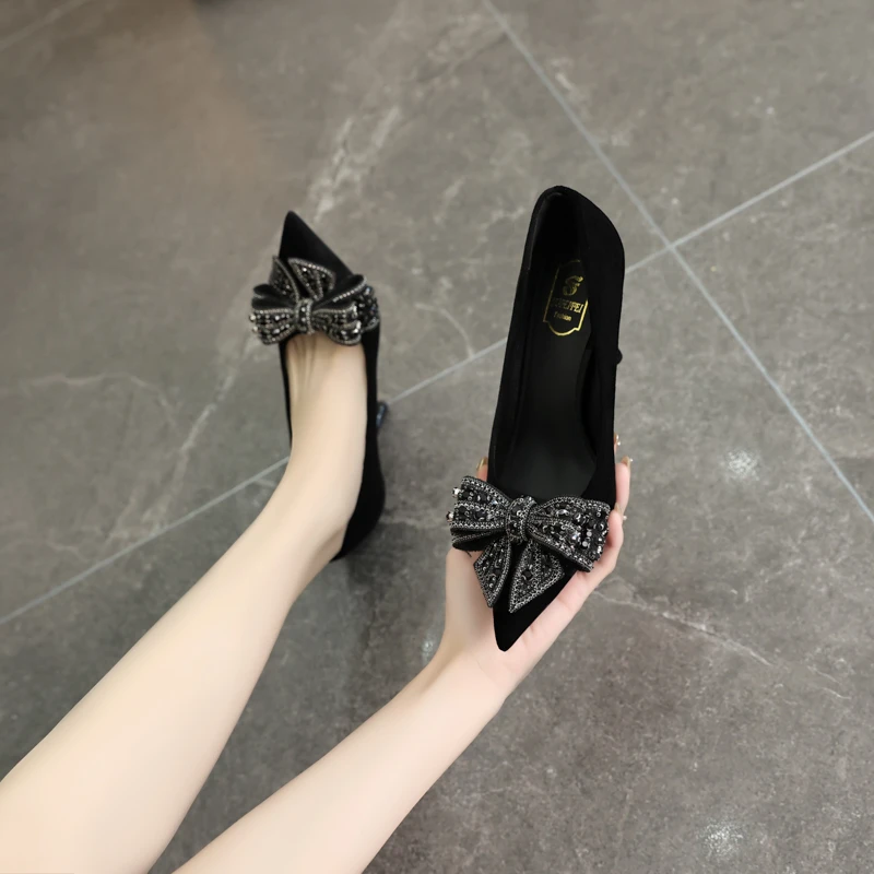 sufeifei/苏妃妃网红蝴蝶结水钻尖头高跟鞋女细跟时尚百搭单鞋103