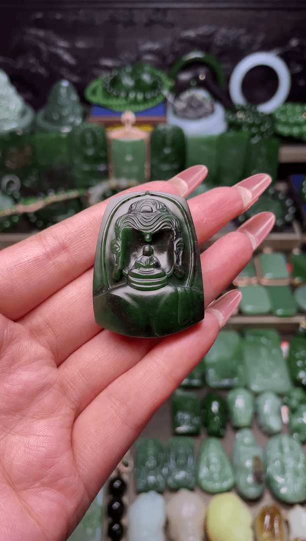 【闪购商品】和田玉（碧玉）吊坠未镶嵌红皮料