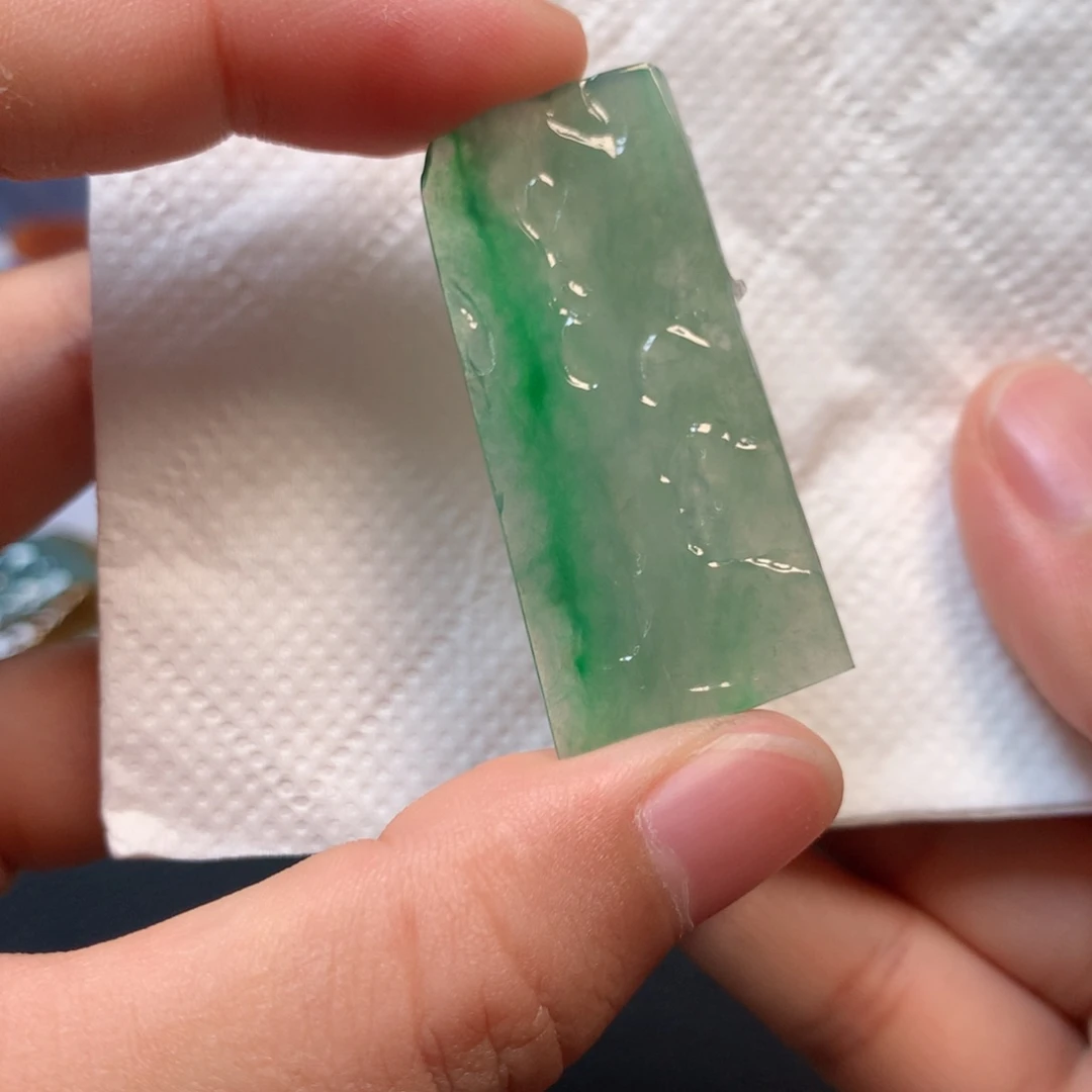 【闪购商品】翡翠吊坠(不含链)未镶嵌