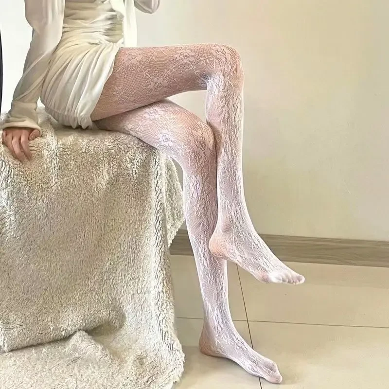 法式薄款垫中秋丝袜镂空蕾丝性感玫瑰花网红连裤袜白色花藤网袜黑