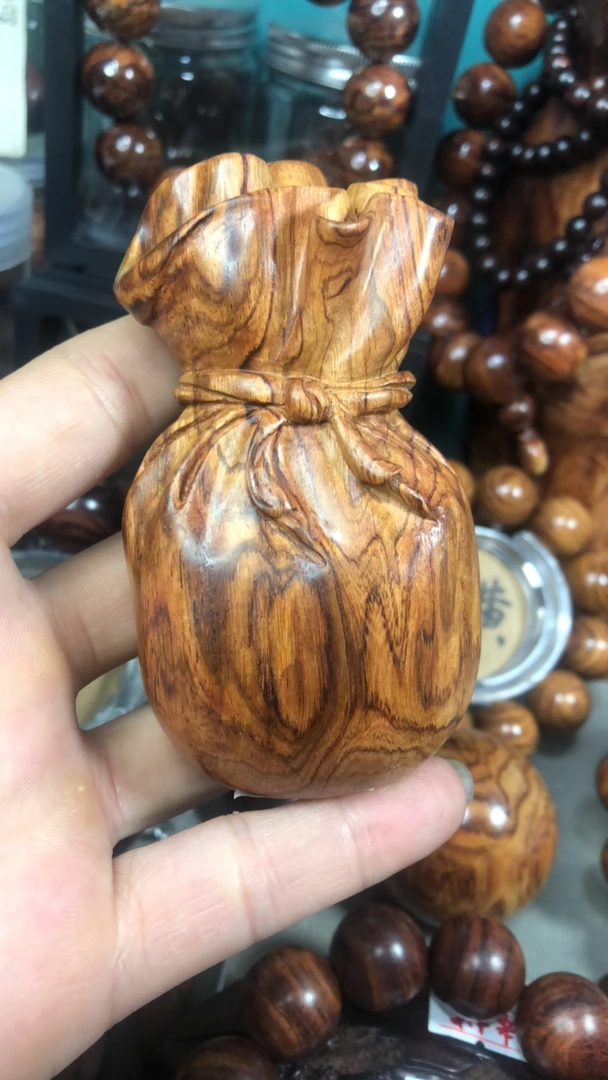 海南黄花梨雕刻件钱袋把玩件