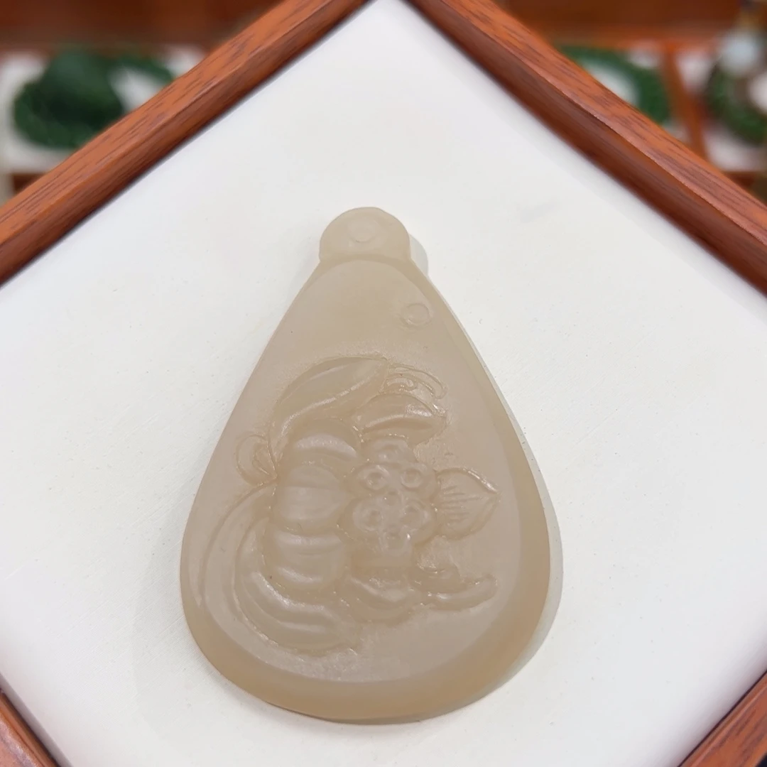 和田玉浓粉油膏全玉化荷花牌未镶嵌