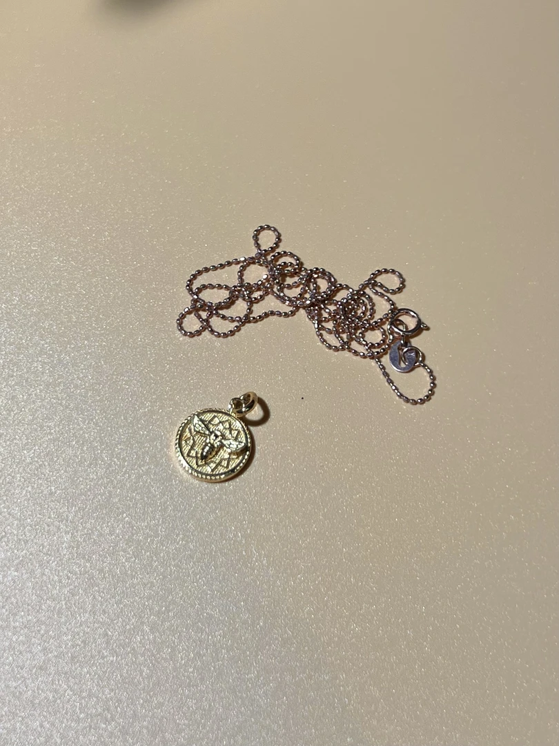 18k金项链和吊坠