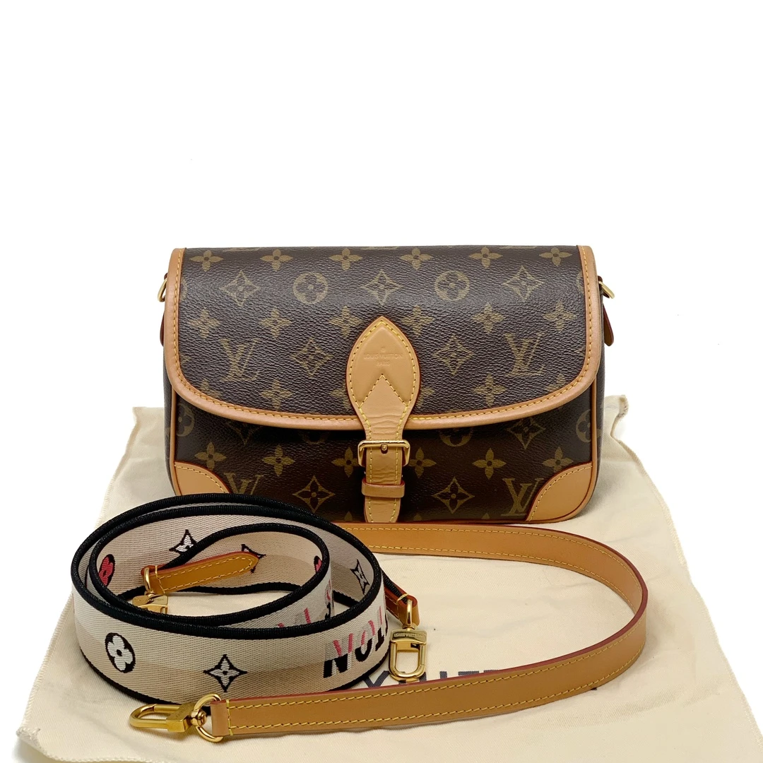 95新 LouisVuitton/路易威登 芯片款 老花宽肩带法棍 单肩斜挎包