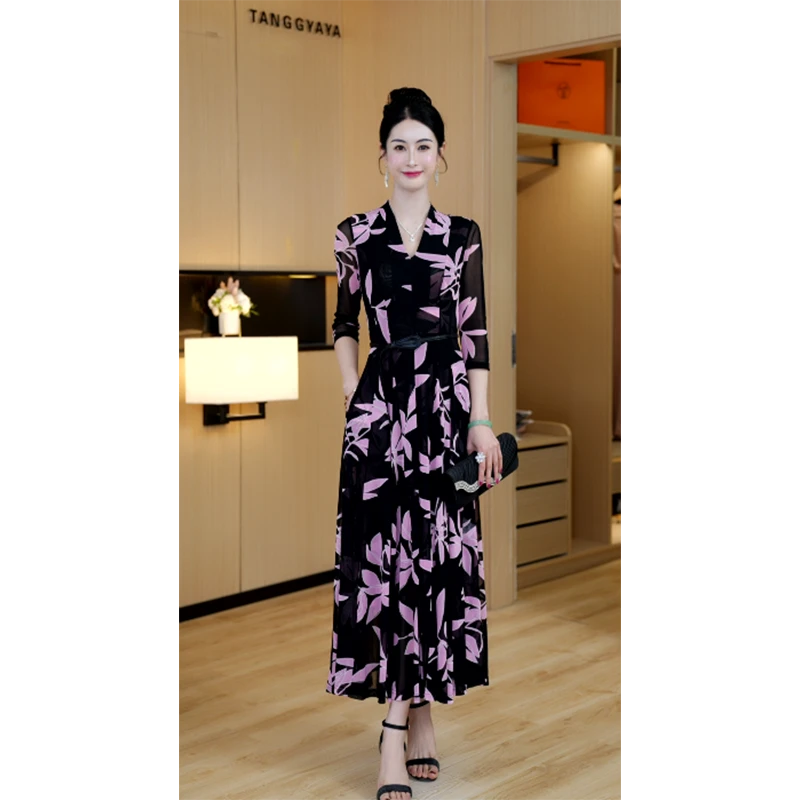 靡靡之音 2025年法式浪漫新品收腰显瘦时尚高腰有腰带连衣裙女