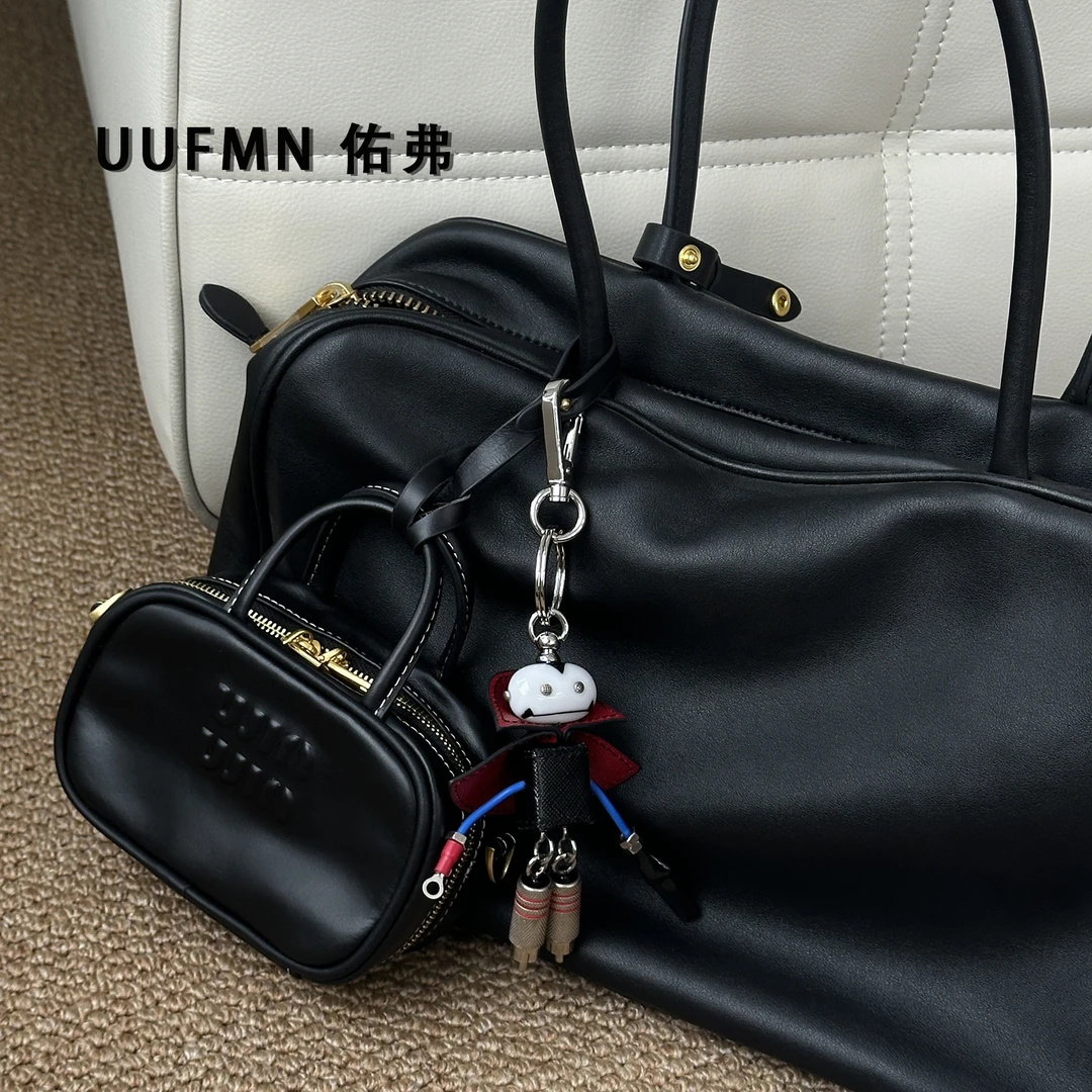 UUFMN 极繁风机器人钥匙扣吸血鬼德古拉伯爵包挂可爱复古时尚单品